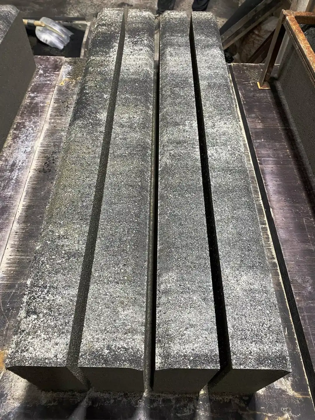 Бордюр садовый 1000х200х80 №15 "Антрацит", фактура гладкий, гранитная, мрамор-2